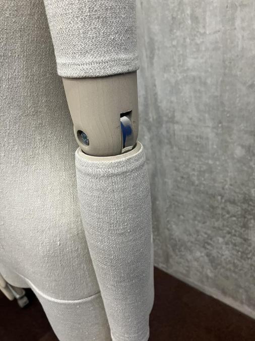 中古】 マネキン 486106 - 中古オフィス家具ならオフィスバスターズ