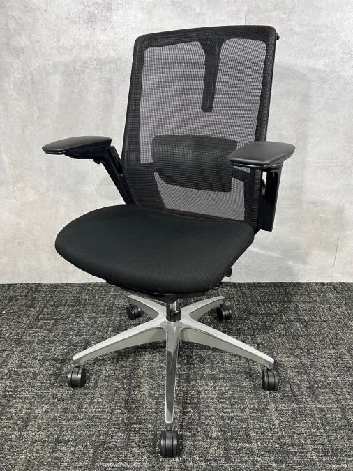 中古】 C737BR F1G1 オカムラ/okamura 肘付ハイバックチェア 486122 