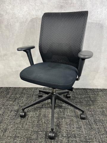 中古】ID Mesh vitra/ヴィトラ 肘付ハイバックチェア 486641 - 中古オフィス家具ならオフィスバスターズ