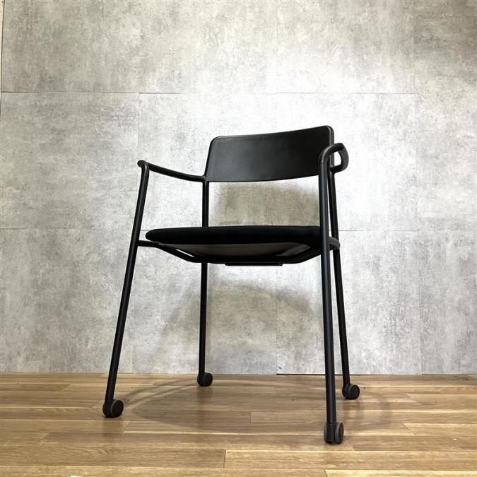 【西】【西店撮影商品】コクヨ(KOKUYO)製　エ二ー(Any)　肘付　ネスティングチェア　キャスター付【福岡オフィス家具】【福岡中古家具】【中古事務什器】【中古チェア】【中古椅子】
                        その他シリーズ
                                    中古
            