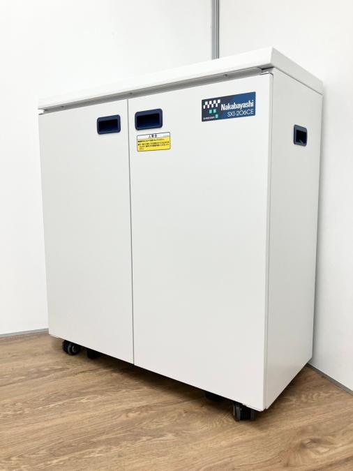 スリムボディでコンパクト設計のシュレッダー！
                        スタンダードシュレッダー
                                    中古
            