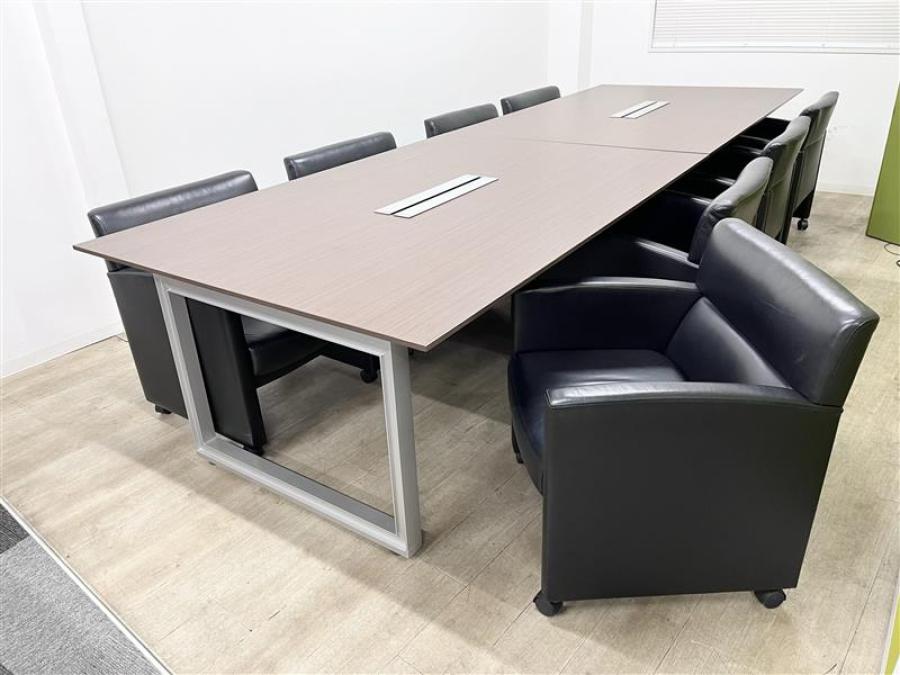 【会議室にピッタリな大型テーブル！アームチェア入荷！！】■イトーキ　インフューズ(大型テーブル)　KWM-127L(アームチェア)■W3600×D1200×H720
                        その他シリーズ
                                    中古
            