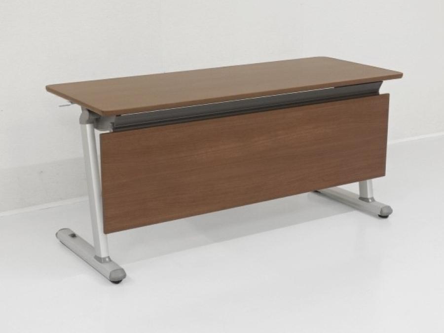 【外部倉庫在庫】【スタイリッシュなデザインで高品質！フレキシブルに使える便利アイテム！】コクヨ/	ＫＴ－９２０/フォールディングテーブル/W150cm×D60cm×H70cm/オススメ(おすすめ) /人気商品/弊社使用欄：【RA】
                        KT-920
                                    中古
            