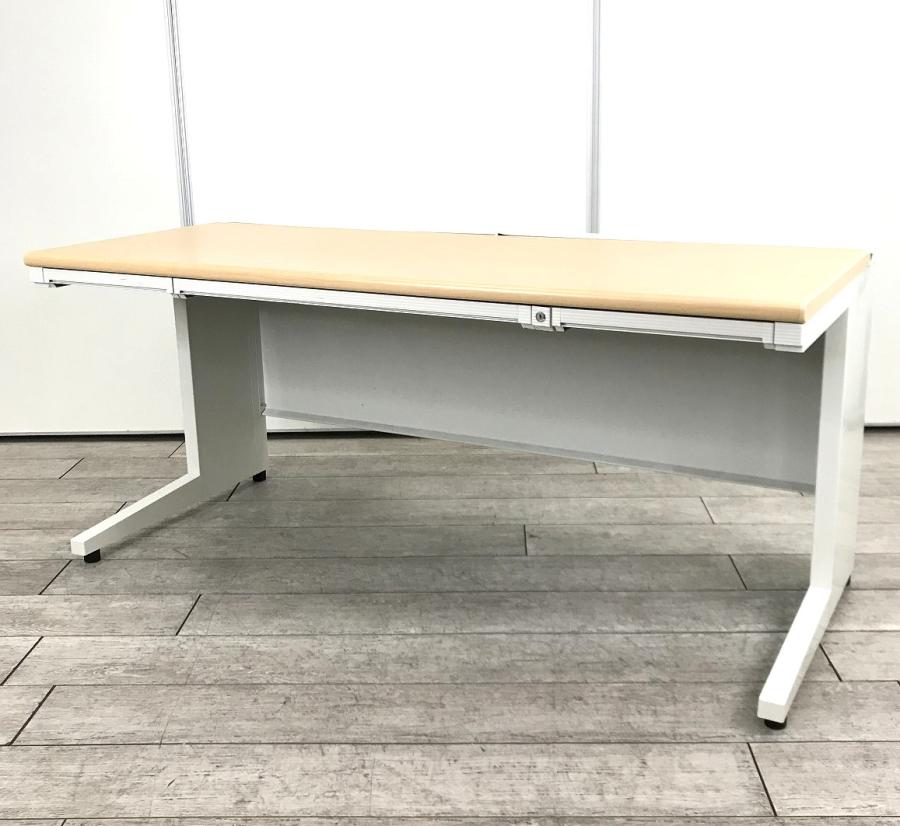 【ゆとりのあるワークスペースで作業効率アップ！】■プラス(PLUS)　USシリーズ　平デスク　W1600×D700×H720mm　■使いやすさを追究したデザイン！【大型デスク】
                        US-1
                                    中古
            