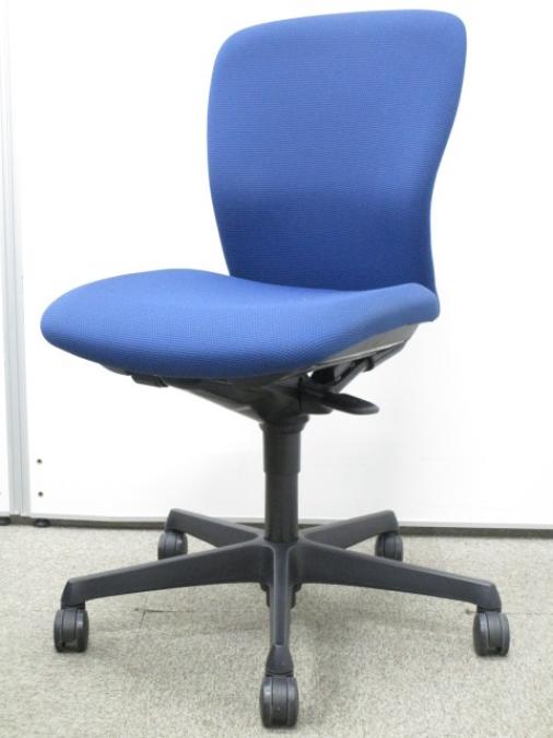 【すべてのワーカーを包み込む優しい座り心地！】■オカムラ（okamura）　スラート (Sulato)　ローバック肘付き　■可動肘　■ミディアムブルー×ブラックシェル
                        スラート
                                    中古
            