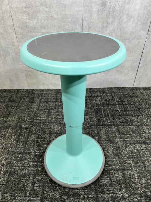 インタースツール製の昇降チェア(ライトブルー)が入荷しました！
                        その他シリーズ
                                    中古
            