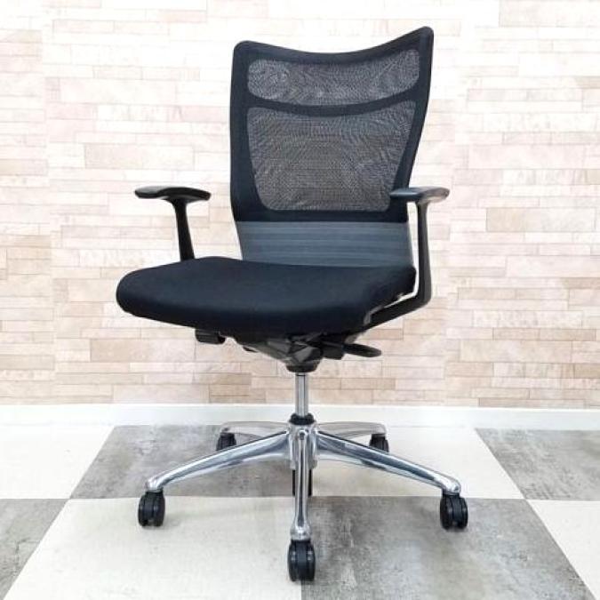 【背中全体を優しくサポート！】■オカムラ　フィーゴメッシュチェア　肘付　グレー　■背あてのしなやかな曲線が背中にフィット！★
                        フィーゴメッシュチェア
                                    中古
            