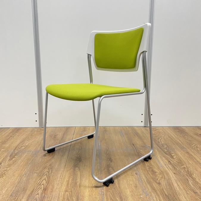 【定価4万円】【重ねて収納可能なスタッキングチェア入荷！】■イトーキ　エレックチェア　■ライトグリーン
                        エレック
                                    中古
            