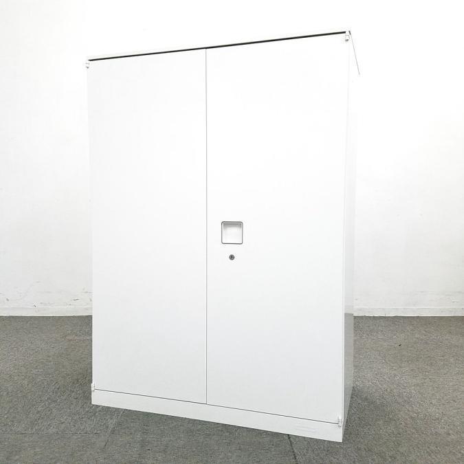 【在庫入替セール品】【2台限定】【W800mmタイプ！】■オカムラ　レクトラインシリーズ　両開き書庫　天板付き　ホワイト
                        レクトライン
                                    中古
            