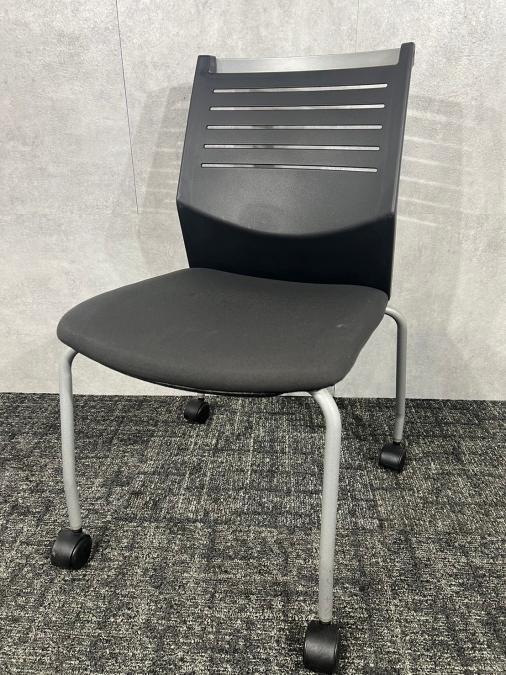 【博】/ロット入荷/ナイキ製の「スタッキングチェア」が入荷しました！
                        オセディア
                                    中古
            