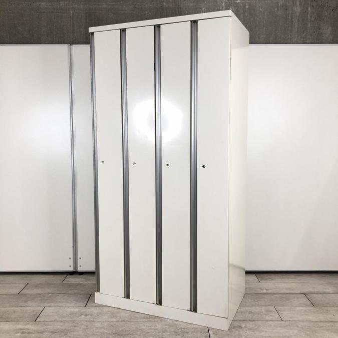 【3台限定】【定価約13万円】【スタンダードなデザインで使いやすい！4人用更衣ロッカーで増員にもオススメ！】■オカムラ（okamura）製　SWシリーズ　4人用更衣ロッカー　■ネオホワイト　■シリンダー鍵　オフィスバスターズ　梅田本店
                        SWシリーズ
                                    中古
            