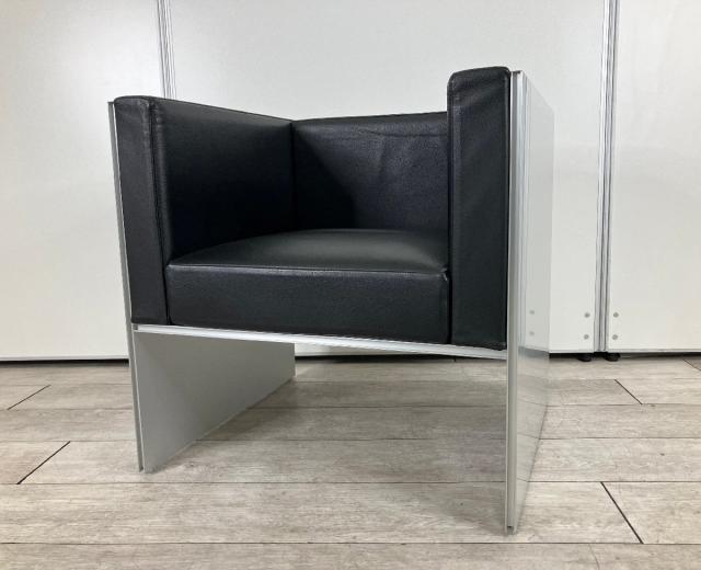 Cassina（カッシーナ） オフィスチェア(椅子) 一覧 - 中古オフィス家具 