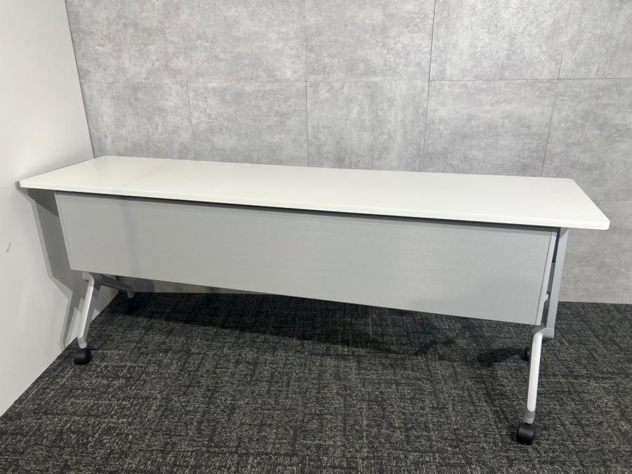 【博】コクヨ / リーフライン / サイドスタックテーブル / ミーティングテーブル / 会議用テーブル / 折り畳みテーブル / 幕板付き
                        リーフライン
                                    中古
            