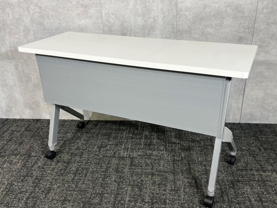 【博】オカムラ / フラプター / サイドスタックテーブル / ミーティングテーブル / 会議用テーブル / 折り畳みテーブル / 幕板付き
                        フラプター
                                    中古
            