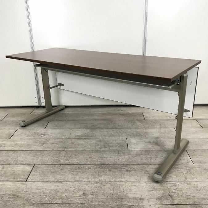 【シックなブラウンカラー木目調天板！高級感溢れるサイドスタックテーブル！】■コクヨ製　サイドスタックテーブル　　■幅1500㎜　■天板・パネル：木目ブラウン
                        その他シリーズ
                                    中古
            