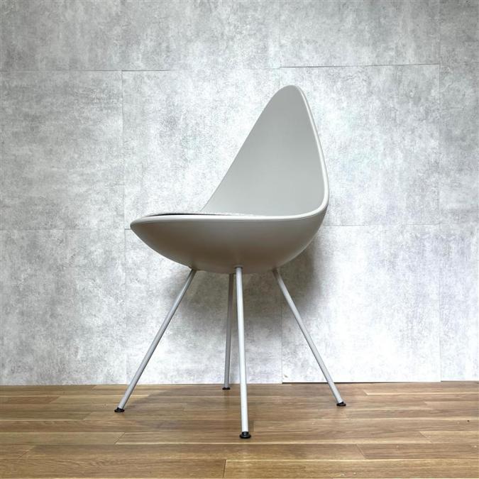 【福岡西店撮影】Fritz Hansen/フリッツハンセン　ドロップチェア　ライトグレー　北欧　【天神ビッグバン】【天神BBB】【博多コネクティッド】【博多コネクティッドボーナス】
                        その他シリーズ
                                    中古
            