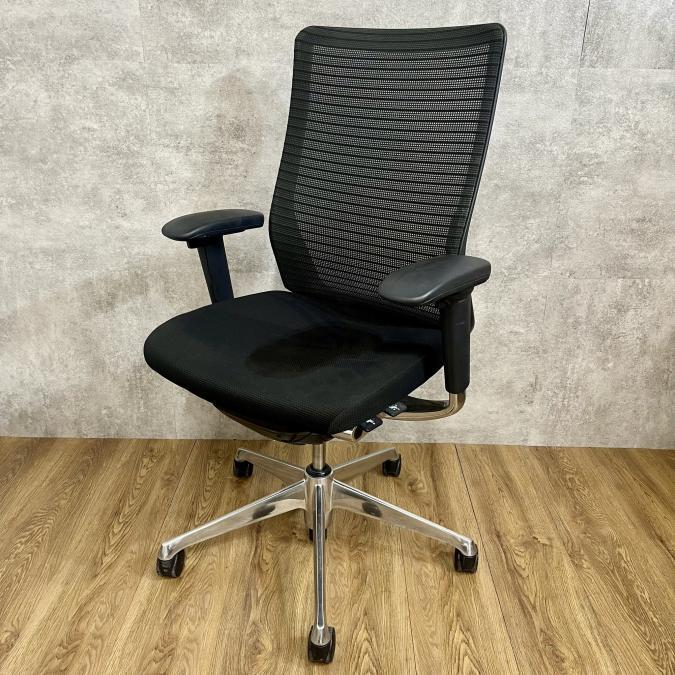 【背面大きめ！男性に人気なチェア】オカムラ　Okamura　コーラル　ハイバック　ブラック　黒　可動肘　メッシュ　中古　福岡　博多　天神　佐賀　長崎　大分　熊本　宮崎　鹿児島　沖縄
                        コーラルメッシュ
                                    中古
            