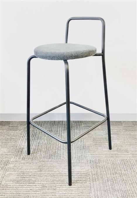 2021年製　希少/カフェスペース/カウンターチェア　コクヨ製　カウンターチェア　ハイチェア
                        その他シリーズ
                                    中古
            