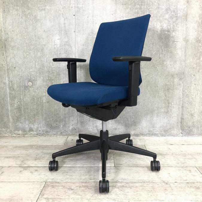 【定価9万円】【ランバーサポート標準装備！納得の座り心地・定番のオフィスチェア！】■コクヨ（KOKUYO）　ウィザード２（wizard2）チェア　ローバック肘付き　■可動肘　■プルシアンブルー
                        ウィザード2
                                    中古
            