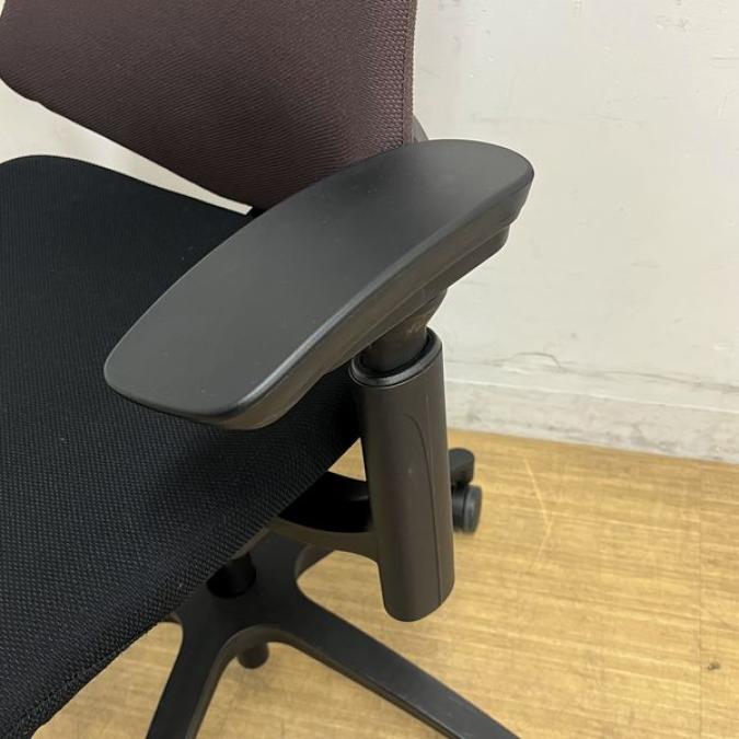 中古】エフクロス KG-130GS-T1T1H2 イトーキ/ITOKI 肘付 中古】エフクロス KG-130GS-T1T1H2 イトーキ/ITOKI 肘付