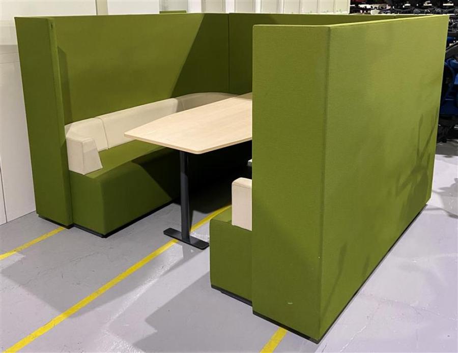 【新品単体で揃えると100万越え!!】商談、ミーティングをオシャレに快適に行えるブースセット入荷しました‼■コクヨ/ブラケッツ/ライトライム×ベージュ■ブース　ソファ＋パネル付きテーブル　課題解決ミーティングプラン　■グリーン【ABW商品】【関西倉庫在庫品】【弊社使用欄：A00991072】
                        その他シリーズ
                                    中古
            