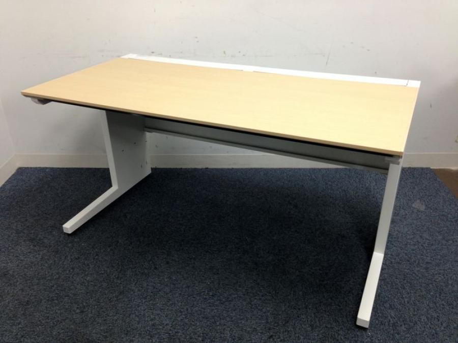 【上長デスクの定番幅1400mmの平机！配線カバーも充実の高品質デスク！】■コクヨ(KOKUYO)製　iSシリーズ　引き出しなし　平机　■ホワイト×ナチュラル天板【入替セールにつき30%OFF！】
                        iSシリーズ
                                    中古
            