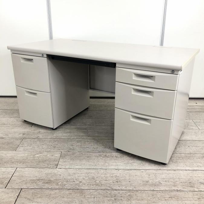 【広々使えるW1400mmタイプ！上長席や複数モニターを使われる方におすすめ！】■イトーキ製　CZ　両袖机　左袖2段右袖3段　■ニューグレー
                        CZデスク
                                    中古
            