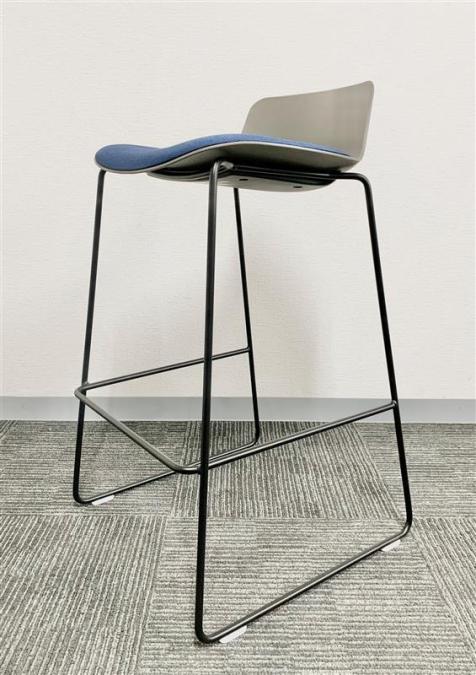 珍しいスチールケースハイチェアが入荷しました！【IB】
                        その他シリーズ
                                    中古
            