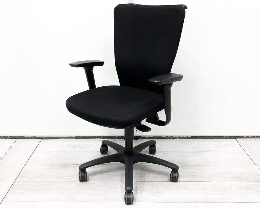 【在庫入替セール品！】【快適な座り心地とフィット感でモチベーションＵＰ！】オカムラ　カロッツァチェア　ブラック　コートハンガー付き　ハイバック【AD】
                        カロッツァチェア
                                    中古
            