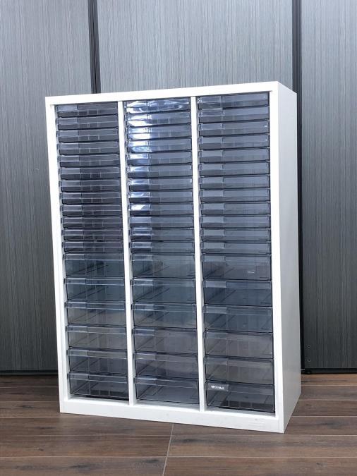 【売り切れ御免のクリスタルトレー！書類や小物の整理に必須の品！】■オカムラ (Okamura)　レクトライン　クリスタルトレー　ローキャビネット　■3列×浅型12段・深型6段
                        レクトライン
                                    中古
            