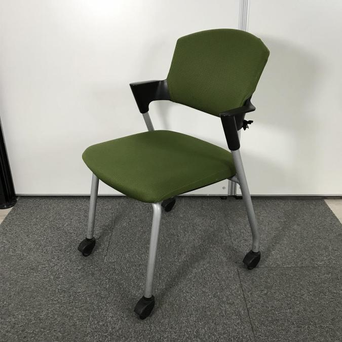 【シンプルスマートなスタッキングチェア！分厚いクッションで長時間でも快適な座り心地！】■コクヨ（KOKUYO）　プロッティ　スタッキングチェア　ミーティングチェア　固定肘/キャスター付　背面カバー付き　色：ダークグリーン
                        プロッティチェア
                                    中古
            