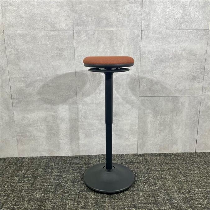 【おしゃれチェア様々な用途で活躍】オカムラ / ピルエットチェア / ブラックシェル / 会議 / 食事 / 休憩 / スタンディング /  昇降
                        ピルエット
                                    中古
            