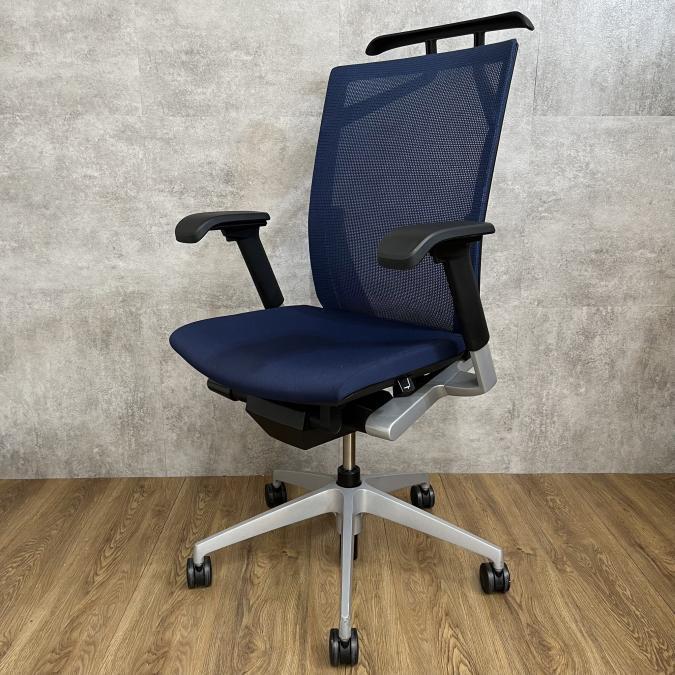 【在庫入替セール】【スタイリッシュなデザイン！】■イトーキ製　ヴェントチェア　ハイバック　可動肘付　ブルー　■ハイスペックメッシュチェアー！【A00955346】
                        ヴェントチェア
                                    中古
            