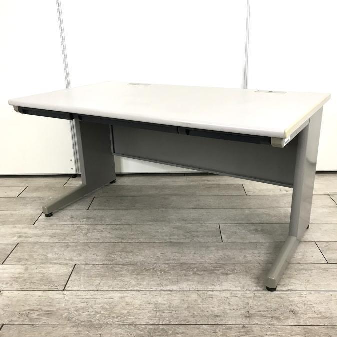 【コストパフォーマンス抜群のビジネスデスク！】■イトーキ製　平デスク　W1400×D700×H700mm　■広々としたワークスペースで快適なデスクワークを！【在庫入替セール品！（本在庫限定価格）】
                        CZデスク
                                    中古
            