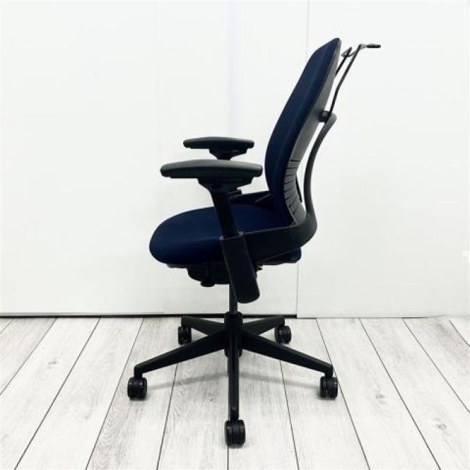 リープチェアV2 steelcase 肘付きハイバックチェア 中古】リープV2 Steelcase/スチールケース 肘付ハイバックチェア