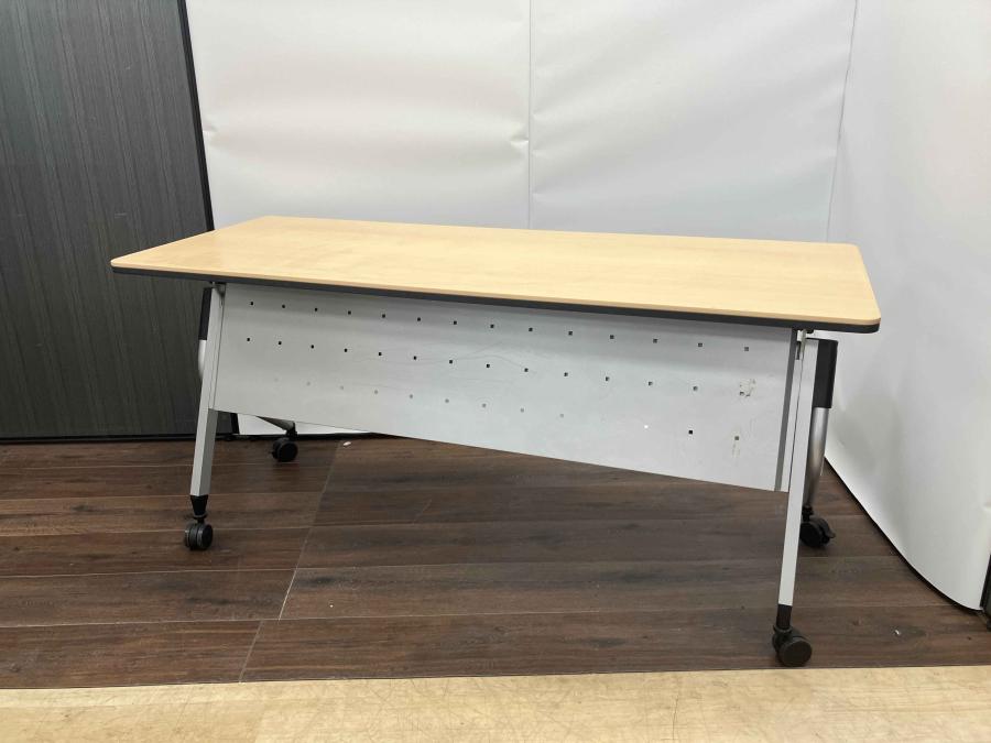 【在庫入れ替えSALE】おしゃれなサイドスタックテーブルが入荷！！
                        その他シリーズ
                                    中古
            