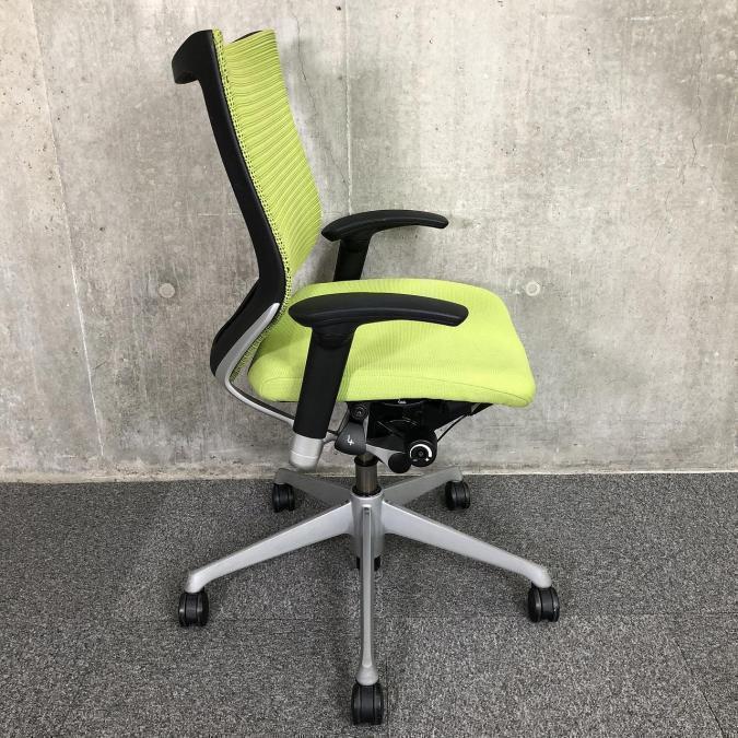 中古】バロンメッシュチェア CP83DR FDF6 オカムラ/okamura 肘付
