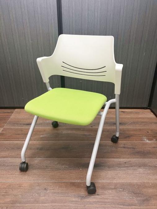 【在庫入れ替えSALE】オカムラのネスティングチェアがロットで入荷しました！【オカムラ　ヴィラージュ】
※4脚まとめて購入のお客様優先でのご案内になります。
                        ヴィラージュチェア
                                    中古
            