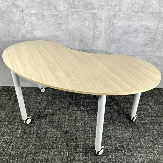 【豆型のテーブルが入荷！】◆アール・エフ・ヤマカワ/CTT　豆　木目　博多　天神
                        その他シリーズ
                                    中古
            