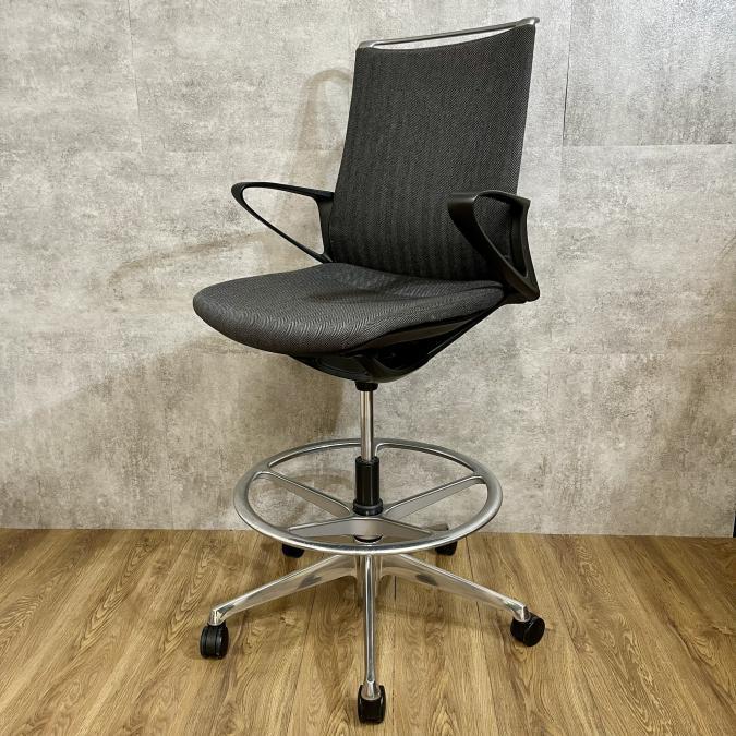 ★機能とデザインが融合。インナーメッシュ構造による優しく包み込む座り心地を★ーカー品　オカムラ　Okamura　モード　格安　高品質　お得　買い替え　オフィス　レイアウト変更　レア　カウンターチェア　福岡　博多　天神　佐賀　長崎　大分　熊本　宮崎　鹿児島　沖縄 ∴
                        モード
                                    中古
            