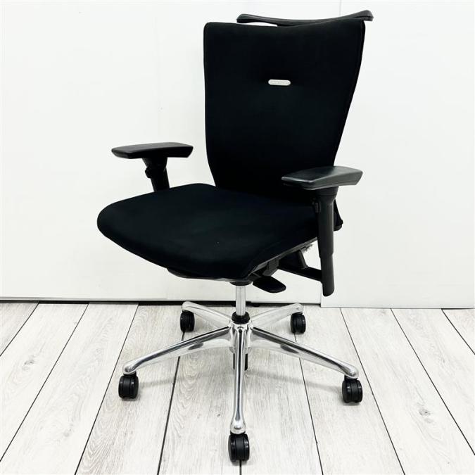 【快適な座り心地で作業効率アップ！】/オススメ(おすすめ) /人気商品【弊社使用欄：A00958278】■オカムラ　フィーゴチェア  feego　ミドルバック　可動肘付　ハンガー付き　ブラック
                        フィーゴチェア
                                    中古
            