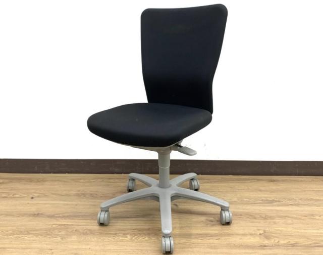 【中古】カロッツァチェア  オカムラ（okamura） 肘無ハイバックチェア