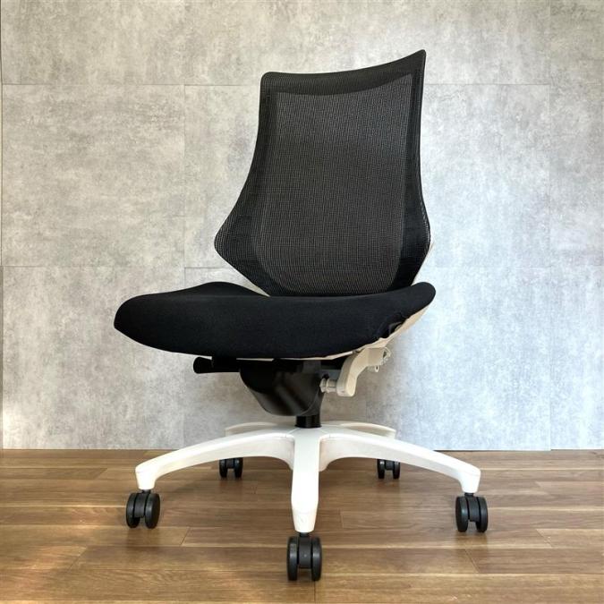 イトーキ製　エフチェア　メッシュ　ハイバック　ツートンカラー　ブラック【福岡オフィス家具】【福岡中古家具】【中古事務什器】【中古チェア】【中古椅子】
                        エフメッシュ
                                    中古
            