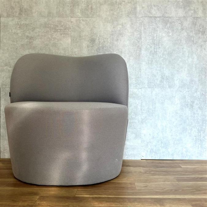 【福岡オフィス家具】オカムラ製品 デザインチェア【福岡中古家具】【中古事務什器】【中古チェア】【中古椅子】
                        その他シリーズ
                                    中古
            