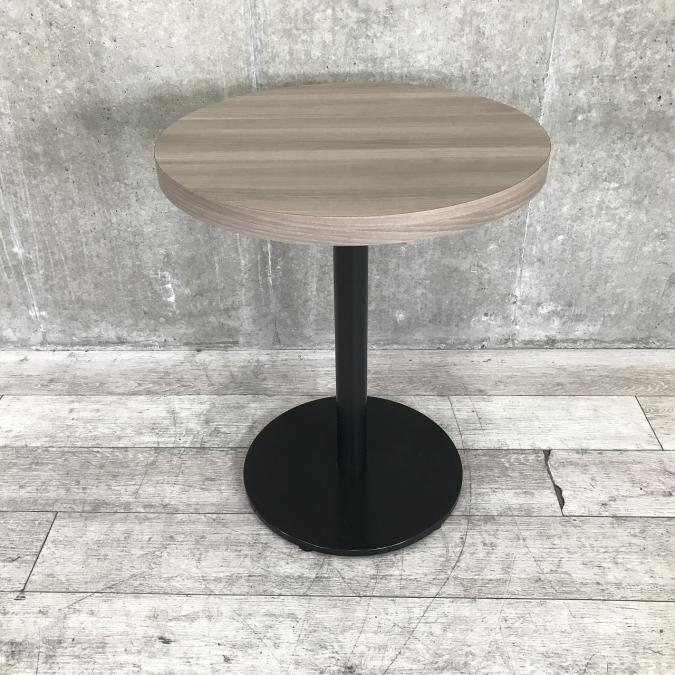 【入替対象商品】2021年製　丸テーブル　サイドテーブル　オカムラ製　ブラウン×ブラック【福岡オフィス家具】【福岡中古家具】【中古事務什器】【中古チェア】【中古椅子】
                        Alt Piazza（アルトピアッツァ）
                                    中古
            