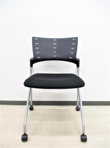 中古】マノスチェア イトーキ/ITOKI ネスティングチェア 500664 - 中古オフィス家具ならオフィスバスターズ