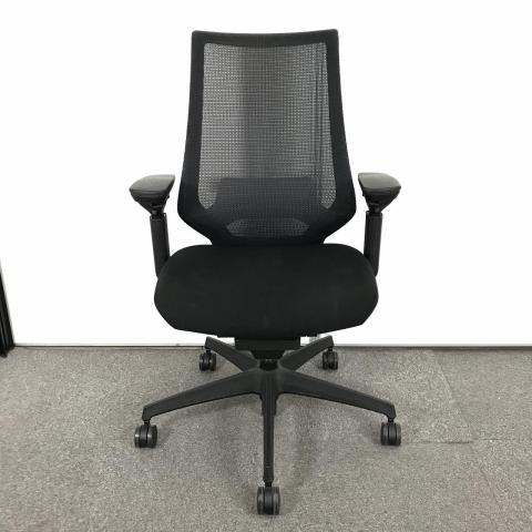 コクヨ モネットチェア (Monet) 背メッシュタイプ 背座同色/ショルダーサポート付きタイプ Ｌ型肘 ベージュ脚 ベージュ ランバー有  C03-Z111