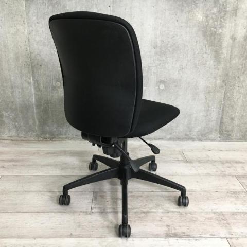 中古】プント コクヨ/KOKUYO 肘付ハイバックチェア 502087 - 中古オフィス家具ならオフィスバスターズ