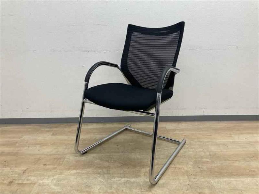 高級ミーティングチェア　オカムラ製バロンミーティングチェアが入荷
最高な座り心地を演出！！
                        バロンチェア
                                    中古
            