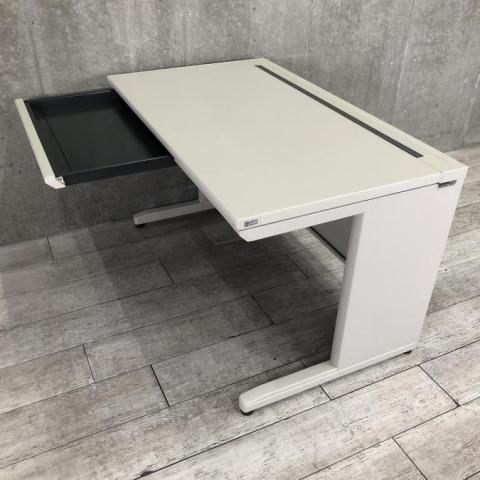 中古】新MXシリーズ コクヨ/KOKUYO 平机 499698 - 中古オフィス家具ならオフィスバスターズ